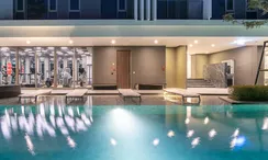 Фото 3 of the Communal Pool at Whizdom Connect Sukhumvit