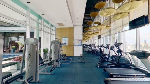 Photos 1 of the Fitnessstudio at Life At Sathorn 10