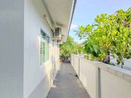 3 спален Дом в аренду в Baan Suan Neramit 5, Si Sunthon