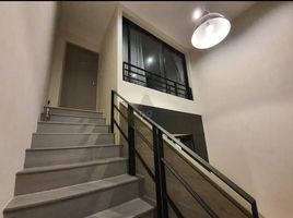 1 спален Кондо в аренду в L Loft Ratchada 19, Chomphon