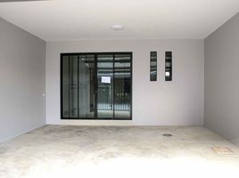 3 Schlafzimmer Reihenhaus zu verkaufen im Suanpru Villa, Bang Pla
