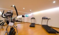 Fotos 2 of the Fitnessstudio at iCheck Inn Residence Sathorn