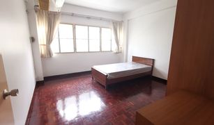 3 Bedrooms Condo for sale in Khlong Toei Nuea, Bangkok Siva Court