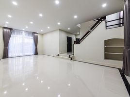 7 Bedroom House for sale in Watthana, Bangkok, Khlong Tan Nuea, Watthana