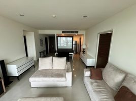 2 Bedroom Condo for rent at Watermark Chaophraya, Bang Lamphu Lang, Khlong San