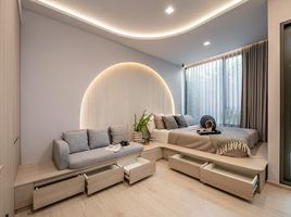 Studio Appartement zu verkaufen im Reference Sathorn - Wongwianyai, Samre