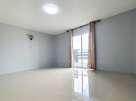 4 Bedroom Whole Building for sale at Intermart, Bang Prok, Mueang Pathum Thani