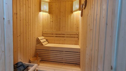 图片 1 of the Sauna at Touch Hill Place Elegant