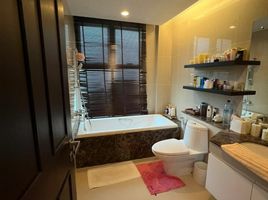 2 Bedroom Condo for sale at The Prime 11, Khlong Toei Nuea