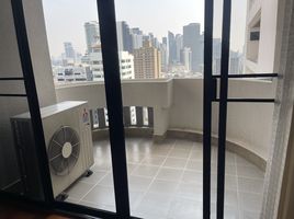3 Bedroom Apartment for rent at Lee House Apartment, Khlong Tan Nuea