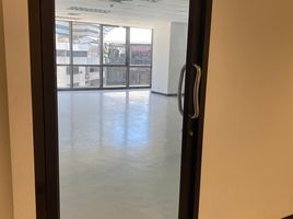 145 m² Office for rent at Sino-Thai Tower, Khlong Toei Nuea, Watthana