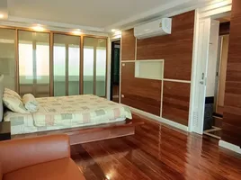 2 Bedroom Condo for rent at Avenue 61, Khlong Tan Nuea