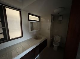 2 Schlafzimmer Wohnung zu verkaufen im Yada Residential, Khlong Tan Nuea