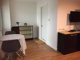1 спален Кондо в аренду в Lumpini Suite Pinklao, Bang Yi Khan