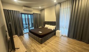 4 Bedrooms House for sale in Hua Mak, Bangkok Burasiri Krungthep Kreetha