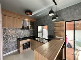 3 спален Дом на продажу в The Connect Watcharaphon - Phoemsin, Khlong Thanon