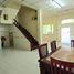 3 Schlafzimmer Reihenhaus zu verkaufen im Anuphat Manorom Village, Wichit