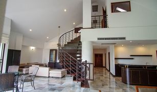 Кондо, 4 спальни на продажу в Khlong Tan Nuea, Бангкок Raintree Village Apartment