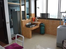 6 Bedroom Apartment for rent at Royal Castle Pattanakarn, Suan Luang, Suan Luang