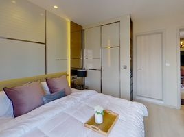 2 Bedroom Condo for rent at Life One Wireless, Lumphini