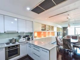 2 Bedroom Apartment for sale at Baan Sathorn Chaophraya, Khlong Ton Sai