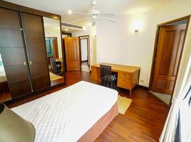 3 спален Квартира в аренду в Raintree Village Apartment, Khlong Tan Nuea