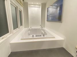 12 Bedroom Hotel for sale in Banana Walk Shopping Mall, Patong, Patong