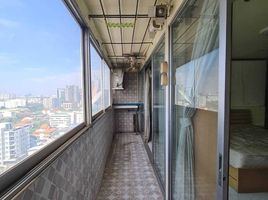 1 Schlafzimmer Wohnung zu verkaufen im Royal Tower 3, Sam Sen Nai, Phaya Thai