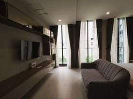 1 Bedroom Apartment for rent at Noble Ploenchit, Lumphini