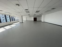 256 кв.м. Office for sale at Charn Issara Tower 2, Bang Kapi, Хуаи Кхщанг