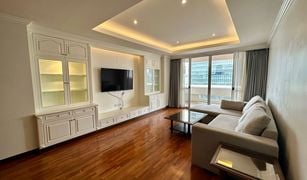 3 Bedrooms Apartment for sale in Khlong Toei, Bangkok Newton Tower