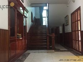 6 Bedroom Villa for rent in Srah Chak, Doun Penh, Srah Chak