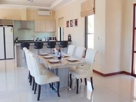 4 Schlafzimmer Villa zu vermieten in Bang Lamung, Pattaya, Bang Lamung
