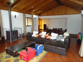 4 Bedroom House for sale in Santiago, Santiago, Santiago