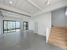 180 кв.м. Office for rent at ATELIER 9 Ratchada-Sutthisarn, Huai Khwang, Хуаи Кхщанг