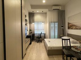 1 Schlafzimmer Wohnung zu vermieten im Ideo Sathorn Wongwianyai, Khlong Ton Sai