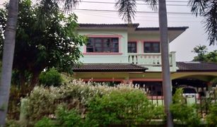Phichai, Lampang Jitareevill 2 တွင် 4 အိပ်ခန်းများ အိမ် ရောင်းရန်အတွက်