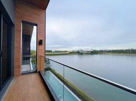 7 Bedroom Villa for sale at Lake Legend Bangna - Suvarnabhumi, Racha Thewa