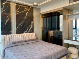 2 Bedroom Condo for sale at One 9 Five Asoke - Rama 9, Huai Khwang, Huai Khwang, Bangkok, Thailand