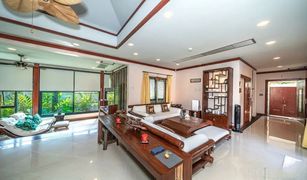 4 Schlafzimmern Villa zu verkaufen in Rawai, Phuket Nai Harn Baan Bua