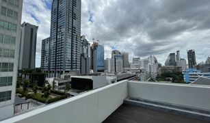 曼谷 Khlong Toei Nuea 15 Sukhumvit Residences 4 卧室 顶层公寓 售 