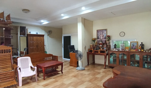 2 Bedrooms Townhouse for sale in Phraeksa, Samut Prakan Seree 5