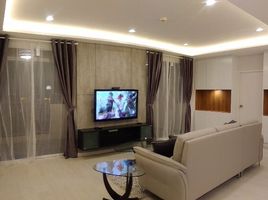 3 Bedroom Condo for sale at Monterey Place, Khlong Toei