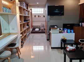 6 Bedroom Whole Building for sale in Khlong Toei, Bangkok, Khlong Toei, Khlong Toei