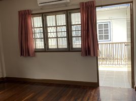 2 Bedroom Townhouse for rent in Khlong Chan, Bang Kapi, Khlong Chan