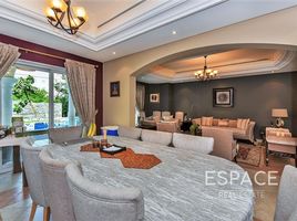 5 Schlafzimmer Villa zu verkaufen im Family Villa Area, Lake Apartments
