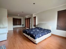 3 Schlafzimmer Villa zu verkaufen im Baan Rungaroon 3, Hang Dong