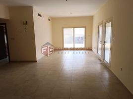 2 Schlafzimmer Appartement zu verkaufen im Golf Apartments, Al Hamra Village