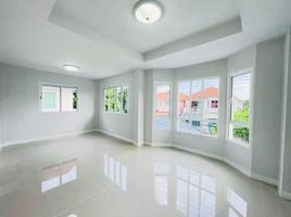 3 спален Дом на продажу в Chuan Chuen Park Onnut-Wongwaen, Prawet