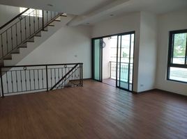 3 спален Таунхаус for sale in Pattavikorn Market, Khlong Kum, Khlong Kum